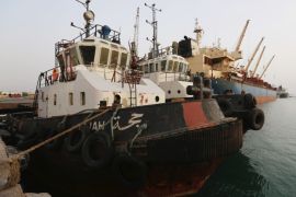 Tugs are seen in the Hodeida port, Yemen May 27, 2018. REUTERS/Abduljabbar Zeyad