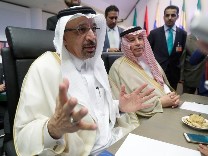 Saudi Arabia's Oil Minister Khalid al-Falih talks to journalists at the beginning of an OPEC meeting in Vienna, Austria, June 22, 2018. REUTERS/Heinz-Peter Bader
