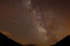 Milky Way is seen during the annual Perseid meteor shower above Salime Reservoir, near Grandas de Salime, Spain August 11, 2017. Picture taken August 11, 2017. REUTERS/Paul Hanna