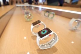 Apple watches are seen at a new Apple store in Chicago, Illinois, U.S., October 19, 2017. REUTERS/John Gress