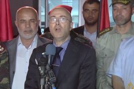 السفير المغربي لدى مصر أحمد التازي يصل غزة