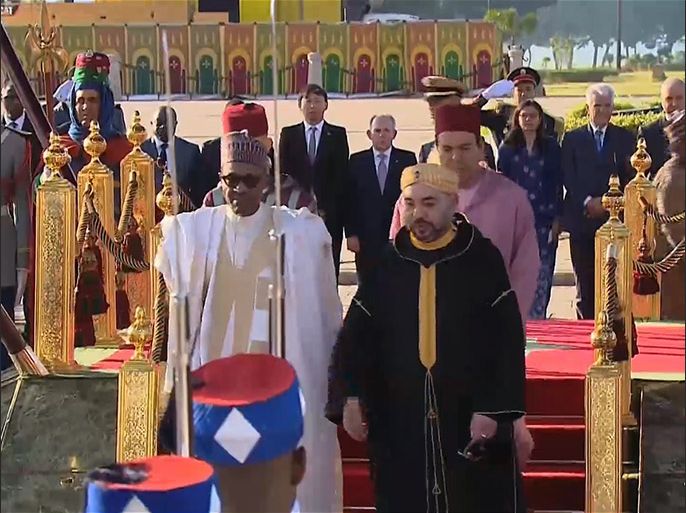 وصل الرئيس النيجيري /محمدو بوهاري/ إلى الرباط في زيارة عمل وصداقة للمملكة المغربية، حيث سيجري مباحثات ثنائية مع العاهل المغربي الملك محمد السادس.