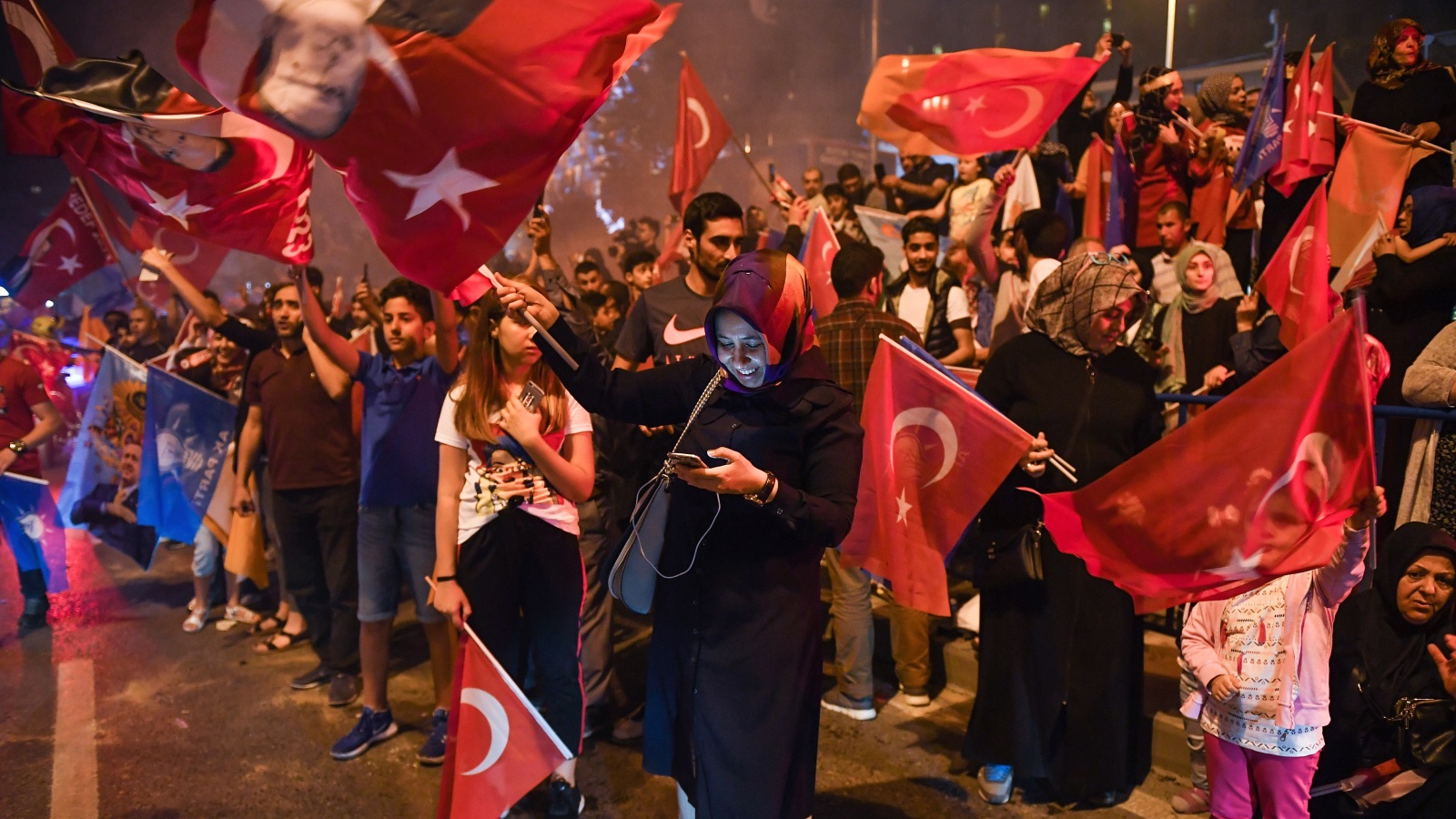 من الاحتفالات بفوز أردوغان في تركيا (غيتي-أرشيف)