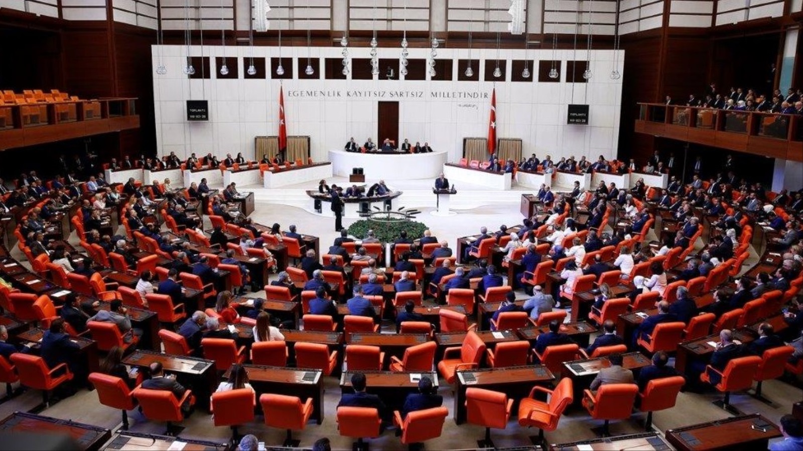 ‪584 نائبا شاركوا في التصويت لانتخاب رئيس للبرلمان التركي‬ 584 نائبا شاركوا في التصويت لانتخاب رئيس للبرلمان التركي (الأناضول)
