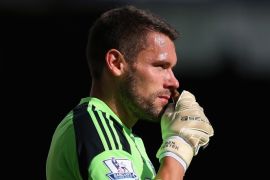 LIVERPOOL, ENGLAND - AUGUST 24: Ben Foster of West Bromwich Albion takes smelling salts during the Barclays Premier League match between Everton and West Bromwich Albion at Goodison Park on August 24, 2013 in Liverpool, England. (Photo by Alex Livesey/Getty Images)