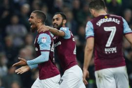 Soccer Football - Championship - Aston Villa vs Leeds United - Villa Park, Birmingham, Britain - April 13, 2018 Aston Villa's Lewis Grabban celebrates scoring their first goal Action Images/Andrew Couldridge EDITORIAL USE ONLY. No use with unauthorized audio, video, data, fixture lists, club/league logos or