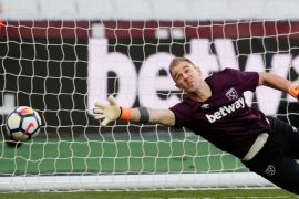 Soccer Football - Premier League - West Ham United v Manchester United - London Stadium, London, Britain - May 10, 2018 West Ham United's Joe Hart during the warm up before the match REUTERS/David Klein EDITORIAL USE ONLY. No use with unauthorized audio, video, data, fixture lists, club/league logos or