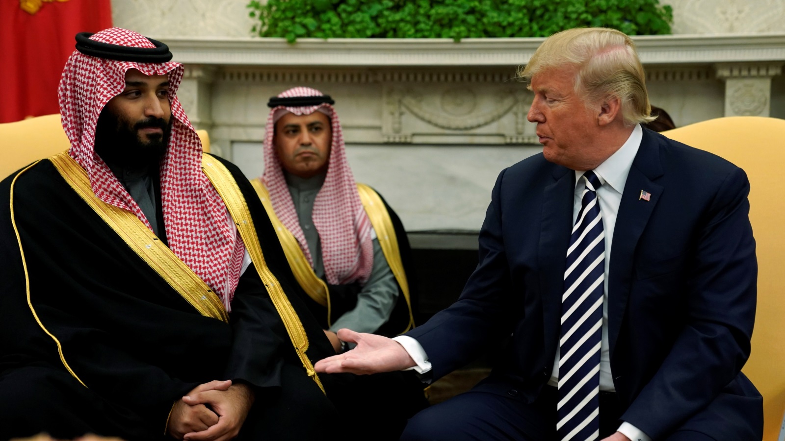 إلقاء السعودية نفسها في المستنقع الأمريكي الإسرائيلي سيزيد الضغوط عليها لإتباع سياسات هوجاء لا تخدم مصالحها بقدر ما تخدم مصالح أمريكا وإسرائيل وإيران