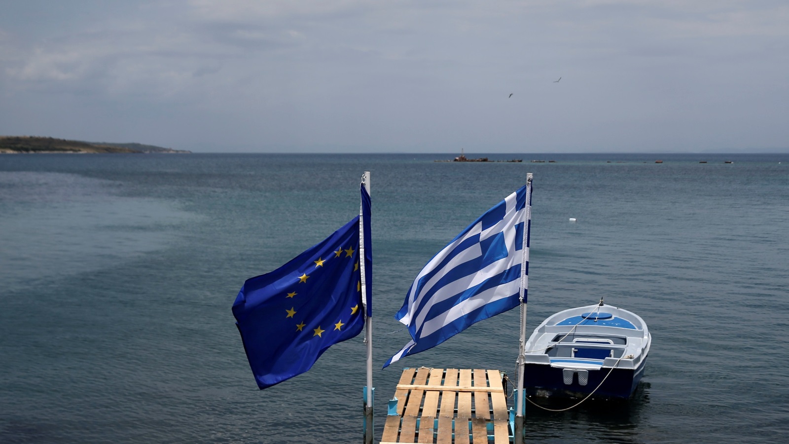 إن أي تقييم موضوعي لصفقة مجموعة اليورو الجديدة بشأن الدين العام اليوناني لا بد أن يخلص إلى أنها تحكم على اليونان بالعبودية الدائمة للدين