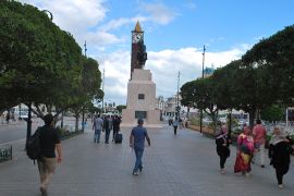 الشارع التونسي ينقسم بشأم مبادرة الرئيس التشريعية/العاصمة تونس