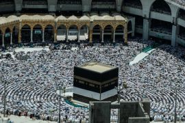 Muslim pilgrims attend Friday prayer at the Grand mosque ahead of annual Haj pilgrimage in the holy city of Mecca, Saudi Arabia August 17, 2018. REUTERS/Zohra Bensemra
