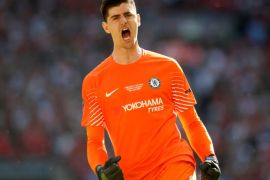 Soccer Football - FA Cup Final - Chelsea vs Manchester United - Wembley Stadium, London, Britain - May 19, 2018 Chelsea's Thibaut Courtois celebrates after Chelsea's first goal scored by Eden Hazard REUTERS/David Klein