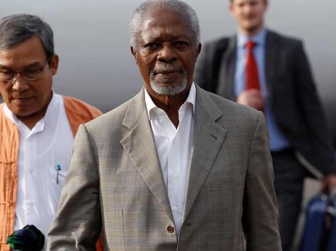 Former U.N. Secretary-General Kofi Annan arrives at Sittwe airport, Rakhine state, Myanmar, as he visits in his capacity as the Myanmar government-appointed Chairman of the Advisory Commission on Rakhine State, December 2, 2016. REUTERS/Soe Zeya Tun