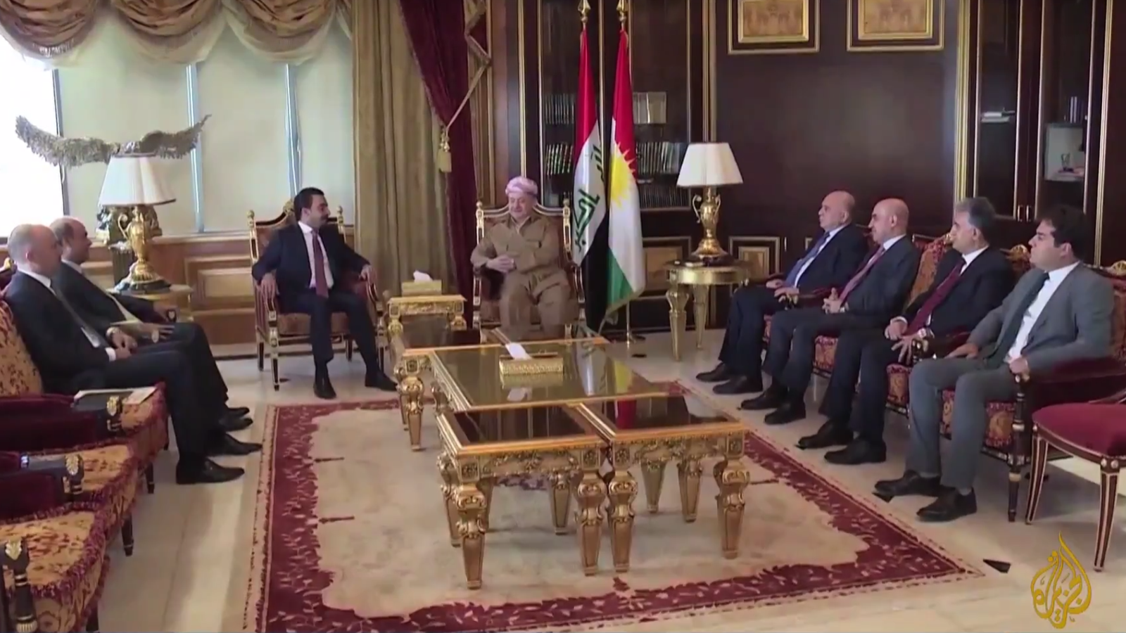 ‪رئيس مجلس النواب العراقي محمد الحلبوسي يلتقي رئيس الحزب الديمقراطي الكردستاني مسعود البارزاني‬ (الجزيرة)