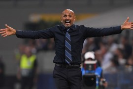 Soccer Football - Champions League - Group Stage - Group B - Inter Milan v Tottenham Hotspur - San Siro, Milan, Italy - September 18, 2018 Inter Milan coach Luciano Spalletti celebrates after the match REUTERS/Alberto Lingria