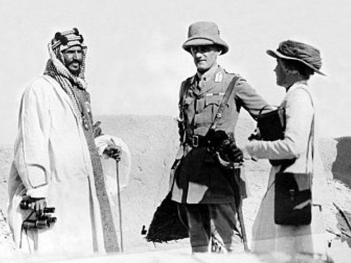 ذئاب في الصحراء قصة رضوخ آل سعود للإنجليز