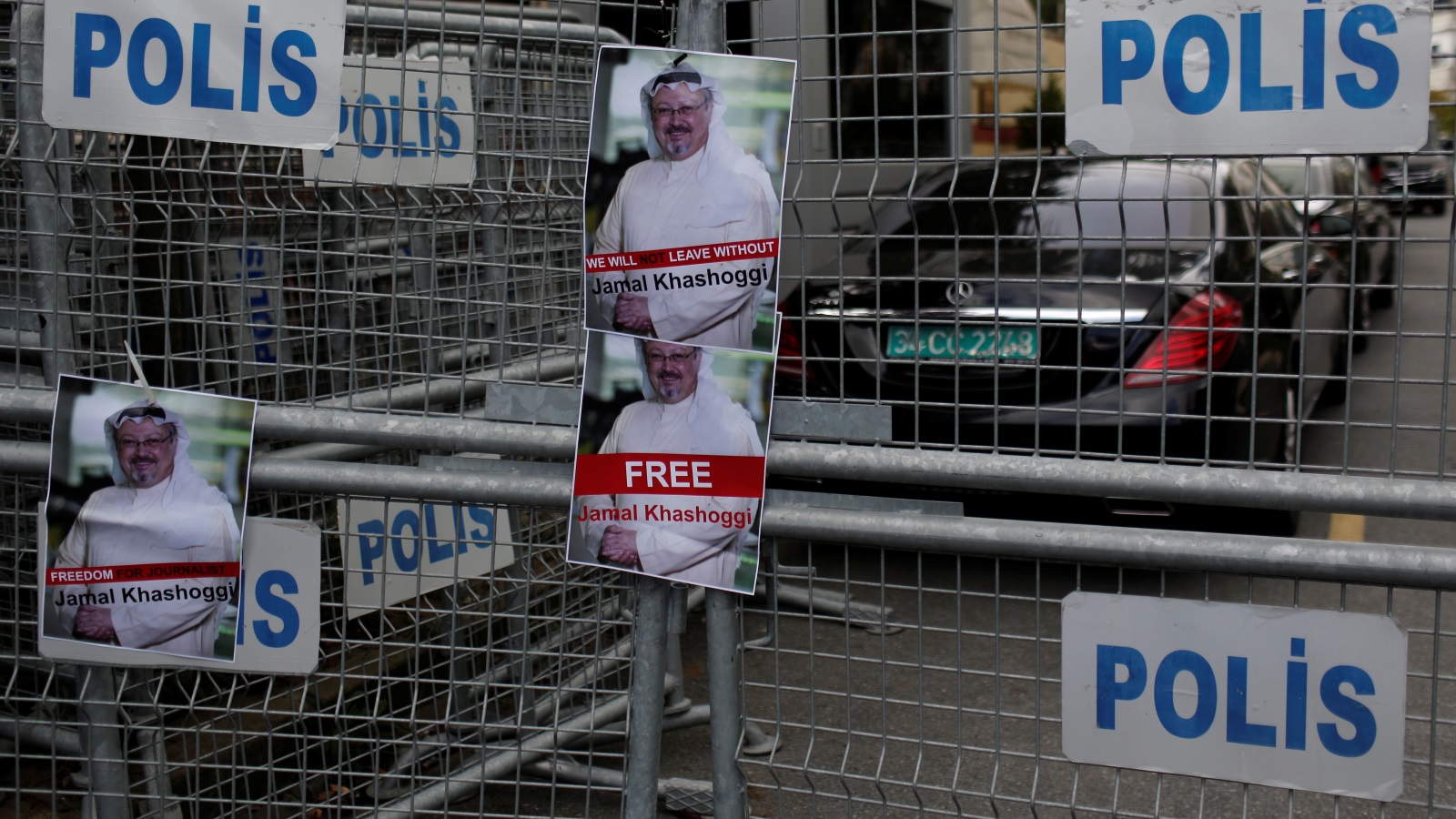 جمال خاشقجي دخل القنصلية السعودية بإسطنبول ظهر يوم 2 أكتوبر/تشرين الأول واختفى بعدها (رويترز)