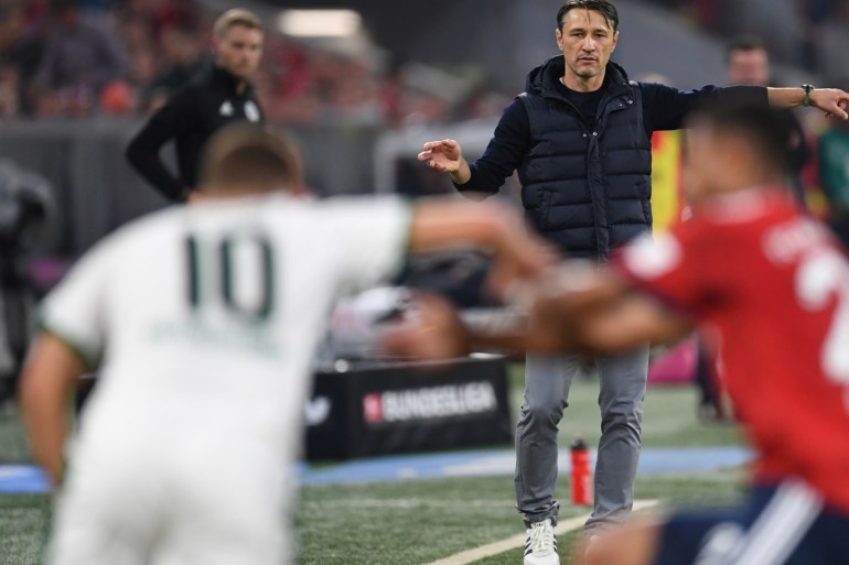 Soccer Football - Bundesliga - Bayern Munich v Borussia Moenchengladbach - Allianz Arena, Munich, Germany - October 6, 2018 Bayern Munich coach Niko Kovac during the match REUTERS/Andreas Gebert DFL regulations prohibit any use of photographs as image sequences and/or quasi-video