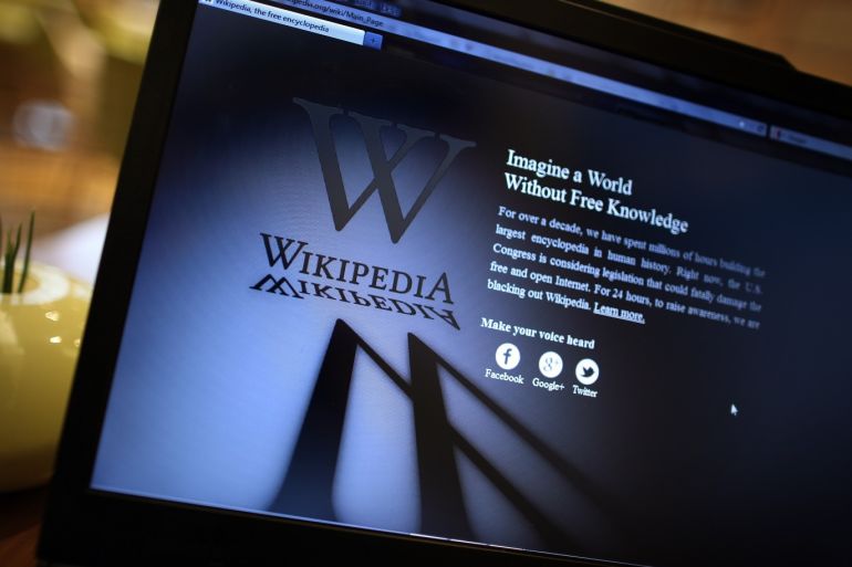 LONDON, ENGLAND - JANUARY 18: A laptop computer displays Wikipedia's front page showing a darkened logo on January 18, 2012 in London, England. The Wikipedia website has shut down it's English language service for 24 hours in protest over the US anti-piracy laws. (Photo by Peter Macdiarmid/Getty Images)