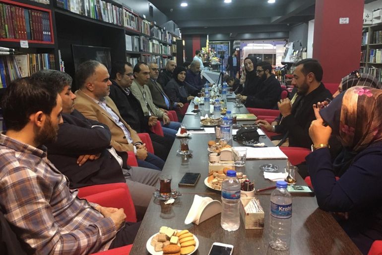 شعراء وأدباء وكتاب أحيوا ذكرى ميلاد أحمد شوقي في الصالون الأدبي باسطنبول