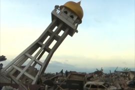 خمسة آلاف مفقود بزلزال وتسونامي إندونيسيا