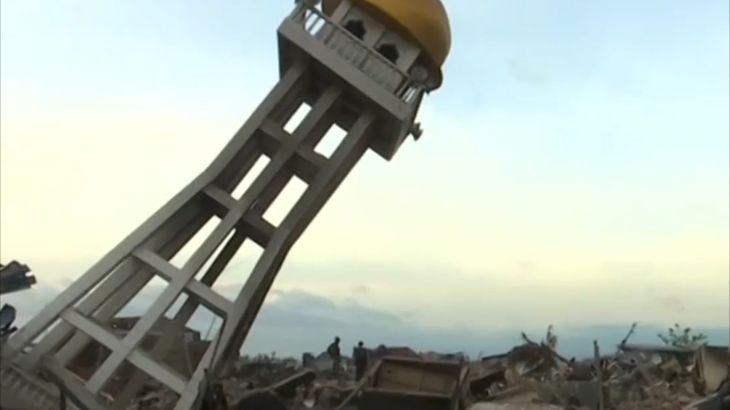 خمسة آلاف مفقود بزلزال وتسونامي إندونيسيا