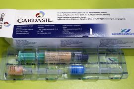 An illustration picture shows a Gardasil anti-cervical cancer vaccine box displayed at a pharmacy in Strasbourg November 25, 2013. A French teenager has filed a lawsuit against French pharmaceutical company Sanofi Pasteur and France's health regulators, her lawyer said on Sunday, over side-effects they say were caused by the Gardasil anti-cervical cancer vaccine. REUTERS/Vincent Kessler (FRANCE - Tags: HEALTH BUSINESS)
