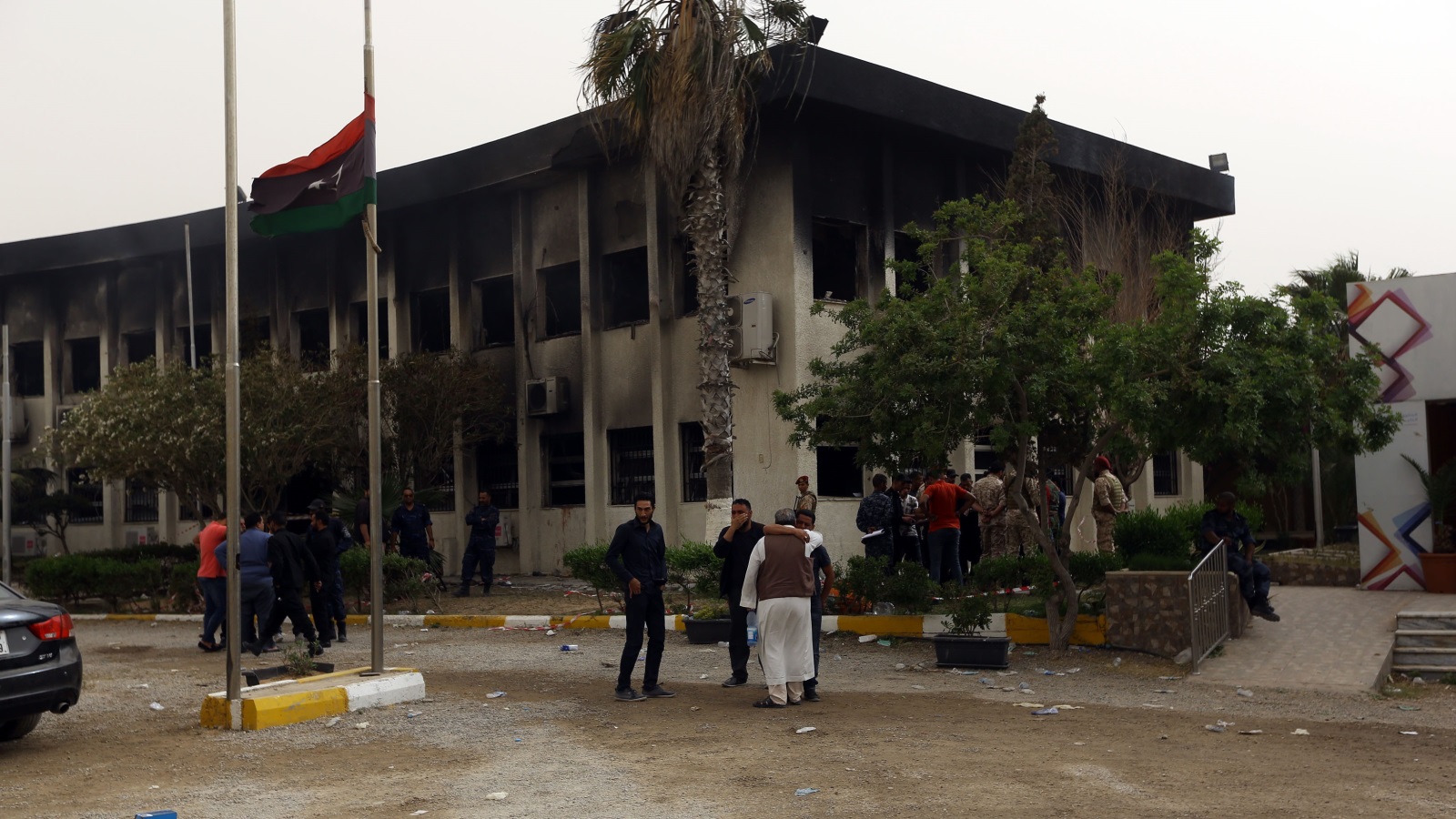  الليبيون يتطلعون لوقف مسلسل العنف والصراع