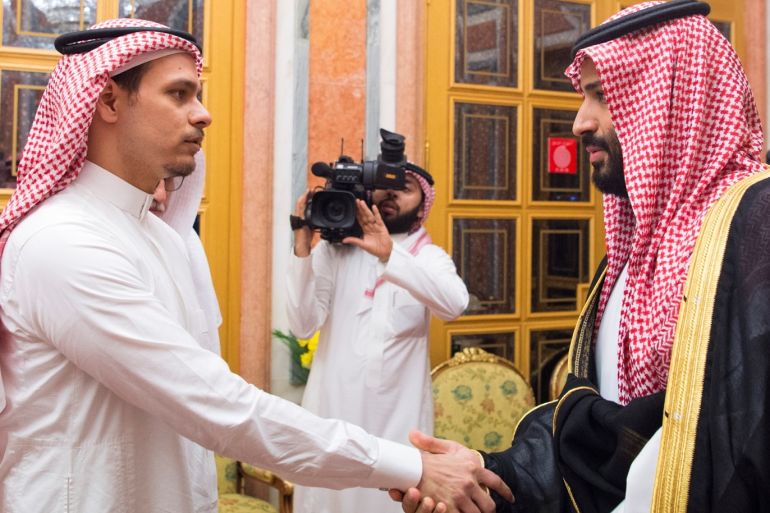 Saudi Crown Prince Mohammed bin Salman meets with Khashoggi family in Riyadh, Saudi Arabia October 23, 2018. Bandar Algaloud/Courtesy of Saudi Royal Court/Handout via REUTERS ATTENTION EDITORS - THIS PICTURE WAS PROVIDED BY A THIRD PARTY.