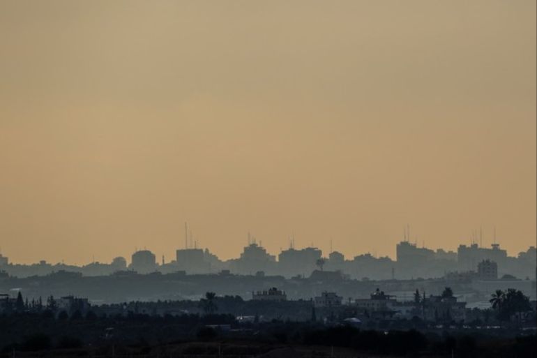epa07163061 A view of a the northern Gaza Strip town of Biet Hanon as seen for the Israeli city of Sderot, Israel, 13 November 2018. An alarm was sounded minutes before an Egyptian-brokered ceasefire goes into effect at 3:30 PM local time on 13 November 2018. EPA-EFE/ATEF SAFADI