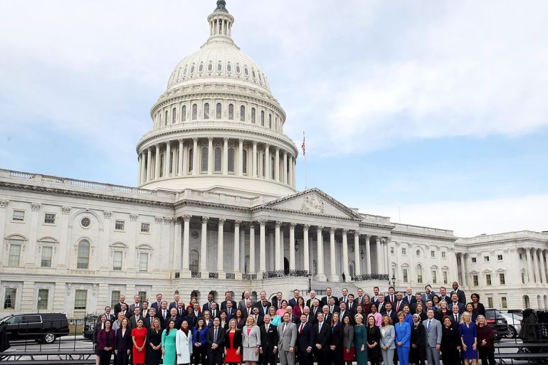 يعود البرلمانيون الأميركيون الاثنين إلى واشنطن وأمامهم جدول أعمال مثقل.