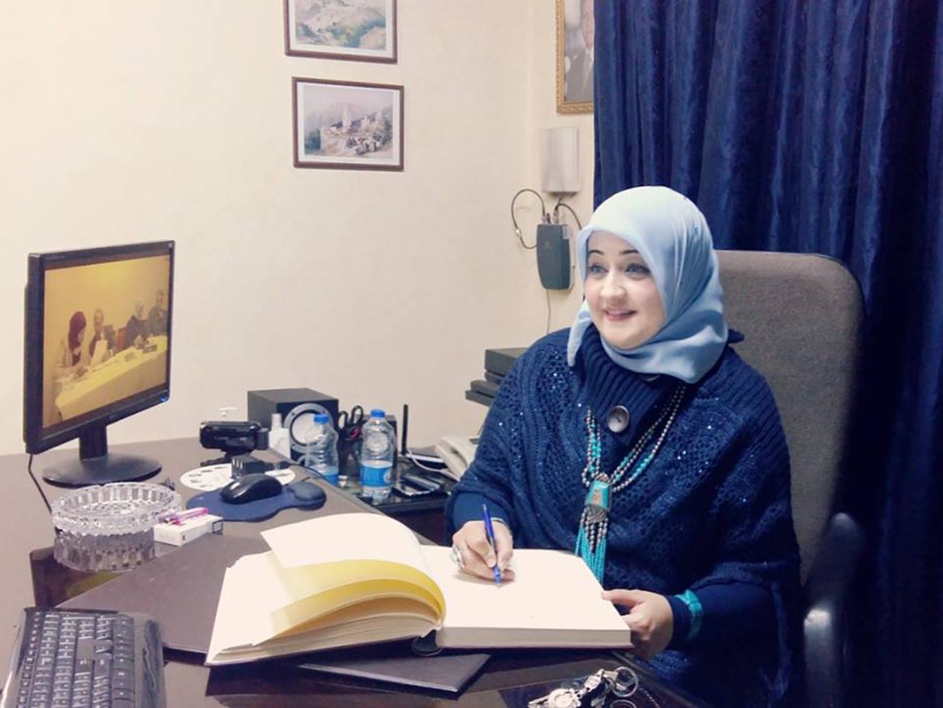 سناء شعلان: تجربتي مع الناشرين سلبيّة غالبا إلا من حالات قليلة ونادرة (الجزيرة)