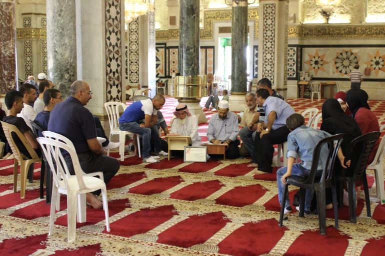 1-أسيل جندي، عقد قران أردني وإسرائيلي في المصلى القبلي في المسجد الأقصى بشهر أغسطس 2015(الجزيرة نت)