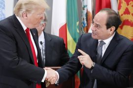epa07046499 US President Donald Trump (L) shakes hands with Egyptian President Abdel Fattah al-Sisi at the delegate luncheon on the sidelines of the General Debate of the General Assembly of the United Nations at United Nations Headquarters in New York, New York, USA, 25 September 2018. The General Debate of the 73rd session begins on 25 September 2018. EPA-EFE/JASON SZENES