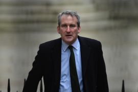 LONDON, ENGLAND - NOVEMBER 26: Education Secretary Damian Hinds arrives at Downing Street ahead of a cabinet meeting on November 26, 2018 in London, England. (Photo by Leon Neal/Getty Images)