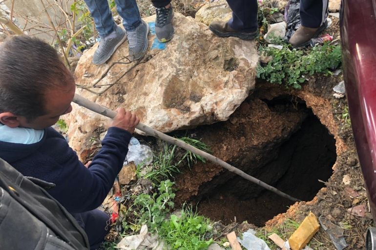 القدس - انهيارات حدثت في أرض بحي وادي حلوة نتيجة الحفريات الإسرائيلية المتواصلة وتفريغ الأتربة من أسفل الحي1