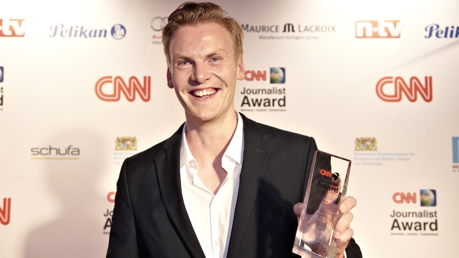 الصحفي ريلوتيوس فاز بعدة جوائز قبل أن تكشف فضيحة اختلاقه قصصا وأخبار (الأوروبية)