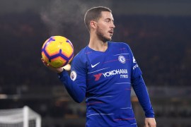 WOLVERHAMPTON, ENGLAND - DECEMBER 05: Eden Hazard of Chelsea holds the ball during the Premier League match between Wolverhampton Wanderers and Chelsea FC at Molineux on December 5, 2018 in Wolverhampton, United Kingdom. (Photo by Laurence Griffiths/Getty Images)
