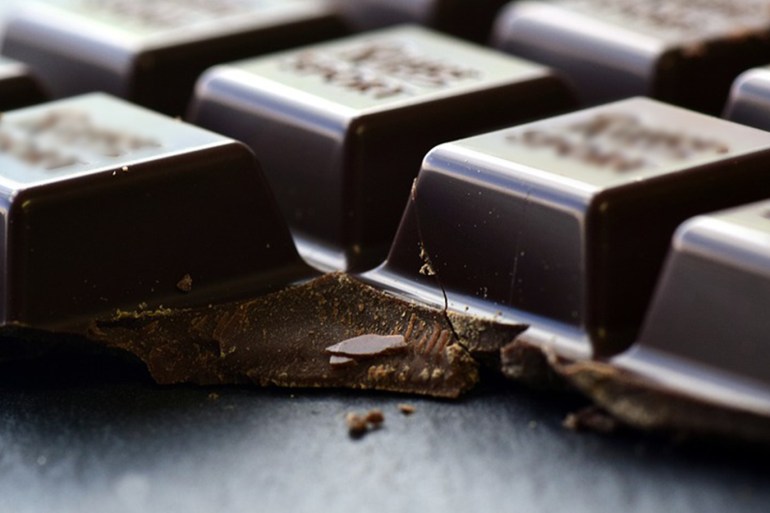 وفاء متماسك هبة  هل الشوكولاتة الداكنة صحية؟ السر في نسبة الكاكاو | أخبار أسلوب حياة |  الجزيرة نت