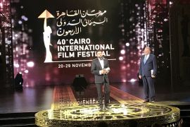 مخرج رد مسموم احمد فوزي صالح يتسلم الجائزة_صورة خاصة
