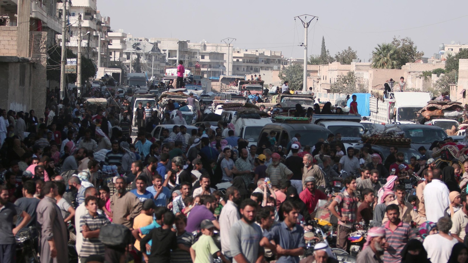 أهالي منبج يتخوفون من تسليم مناطقهم لقوات النظام (رويترز)