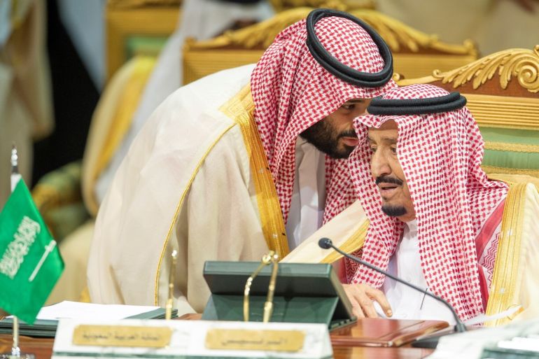 Saudi Arabia's Crown Prince Mohammed bin Salman talks with Saudi Arabia's King Salman bin Abdulaziz Al Saud during the Gulf Cooperation Council's (GCC) Summit in Riyadh, Saudi Arabia December 9, 2018. Bandar Algaloud/Courtesy of Saudi Royal Court/Handout via REUTERS ATTENTION EDITORS - THIS PICTURE WAS PROVIDED BY A THIRD PARTY