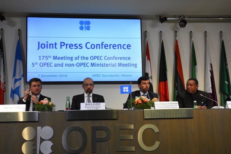 5th OPEC and non-OPEC Ministerial Meeting- - VIENNA, AUSTRIA - DECEMBER 7: Minister of Energy, Industry and Mineral Resources of Saudi Arabia Khalid al-Falih (2nd L), Russian Energy Minister Aleksandr Novak (L), UAE Minister of Energy and Industry, Suhail Mohammad Al Mazroui (2nd R), OPEC Secretary General Muhammed Barkindo (R) hold a joint press conference after the 5th Organisation of Petroleum Exporting Countries (OPEC) and non-OPEC Ministerial Meeting in Vienna, Austria on December 7, 2018.