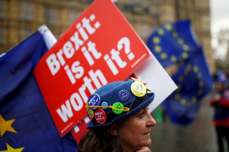Anti-Brexit demonstrators protest outside the Houses of Parliament in London, Britain, December 3, 2018. REUTERS/Henry Nicholls