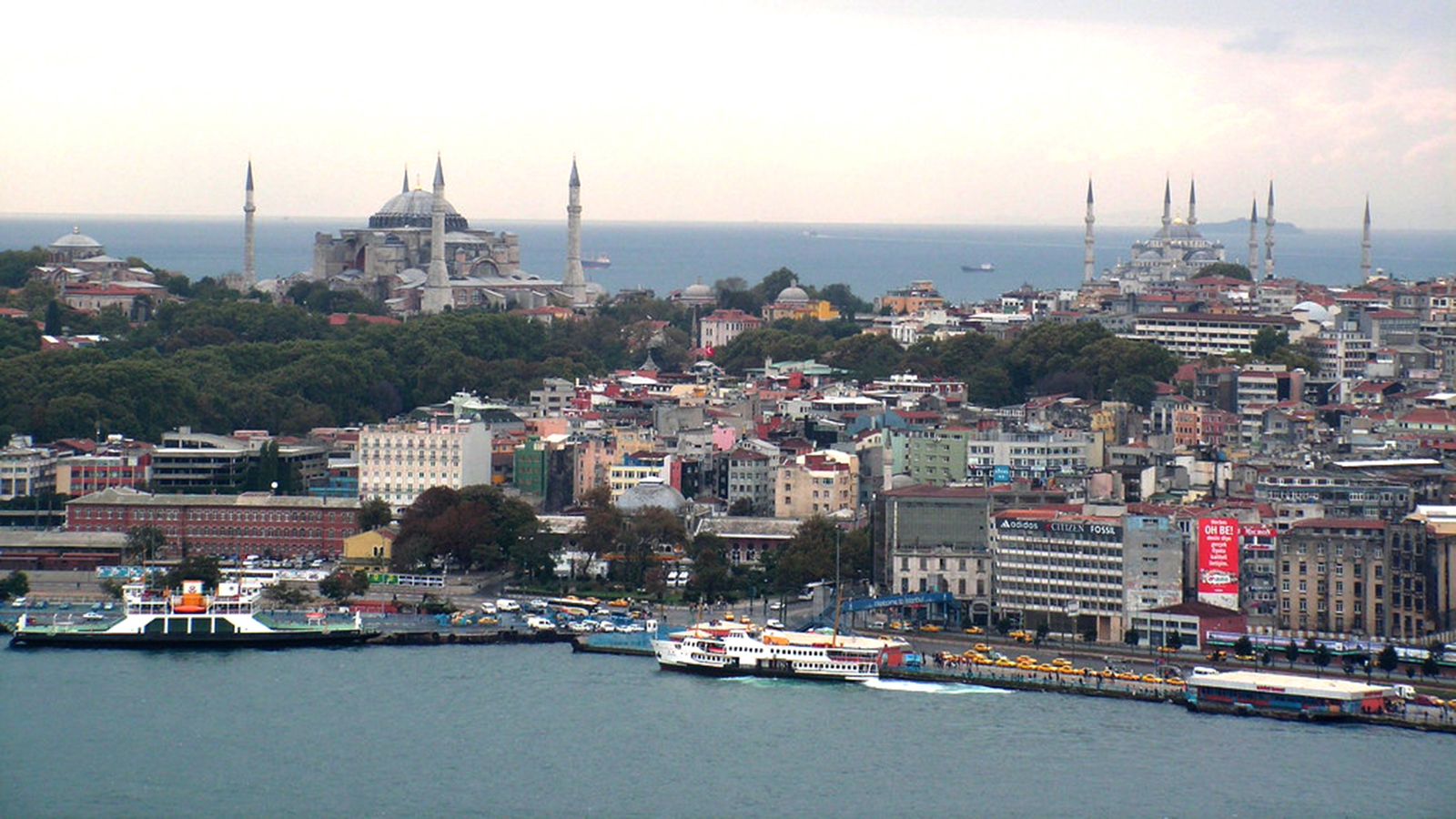 مضيق البوسفور في إسطنبول (مواقع التواصل)