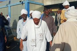 الخرطوم- السودان- احمد فضل- صورة من وصول المهدي مطار الخرطوم