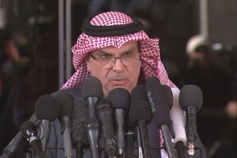 رئيس اللجنة القطرية لإعادة إعمار غزة السفير محمد العمادي في مؤتمر صحفي في غزة