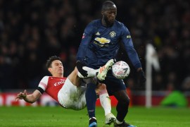 LONDON, ENGLAND - JANUARY 25: Romelu Lukaku of Manchester United battles with Laurent Koscielny of Arsenal during the FA Cup Fourth Round match between Arsenal and Manchester United at Emirates Stadium on January 25, 2019 in London, United Kingdom. (Photo by Mike Hewitt/Getty Images)