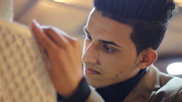 شاب عراقي يعيد الحياة للآثار المدمرة بالحرب