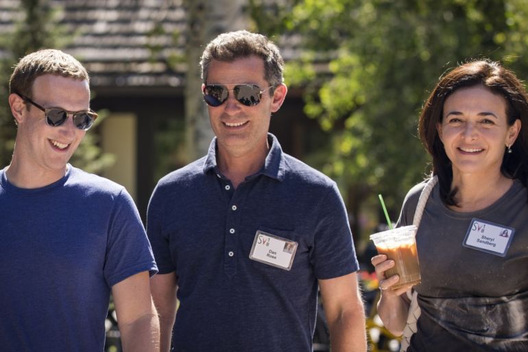 SUN VALLEY, ID - JULY 12: (L-R) Mark Zuckerberg, chief executive officer of Facebook, Dan Rose, vice president, partnerships at Facebook, and Sheryl Sandberg, chief operating officer of Facebook, attend the annual Allen & Company Sun Valley Conference, July 12, 2018 in Sun Valley, Idaho. Every July, some of the world's most wealthy and powerful businesspeople from the media, finance, technology and political spheres converge at the Sun Valley Resort for the exclusive weeklong conference. Drew Angerer/Getty Images/AFP== FOR NEWSPAPERS, INTERNET, TELCOS & TELEVISION USE ONLY ==